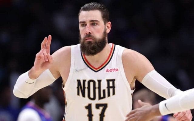 ヨナス・バランチュナスがクリッパーズ戦でステフィン・カリーに並ぶ好記録を達成