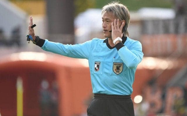 Jリーグで500試合以上主審を務めた村上伸次審判員が今季限りで勇退、ラストマッチに「全力で愚直にレフェリングします」