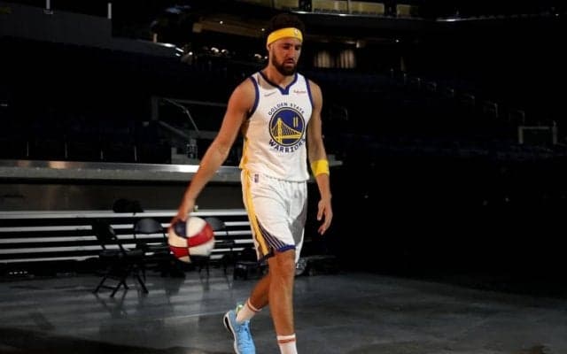 復帰が迫るトンプソン…18本連続のショット成功＆ゲームウィナーを指揮官が絶賛