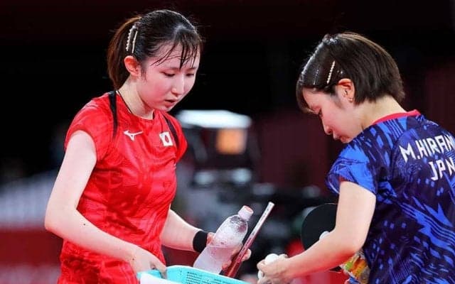 伊藤美誠を「本気」で支えた13日間　補欠の早田ひなしか経験できない東京五輪の裏側