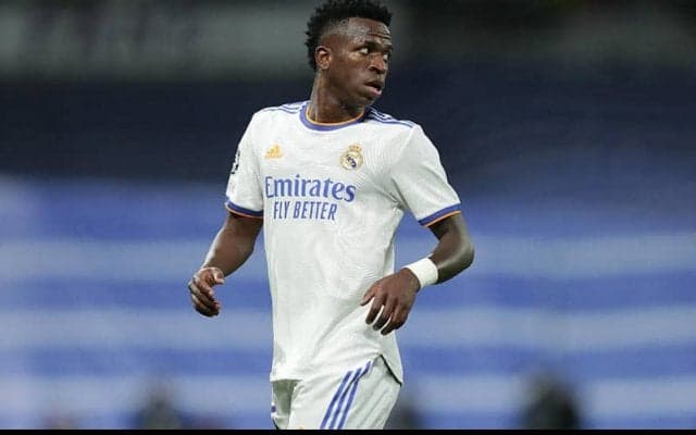 「発想がいちいち面白い」レアルFWヴィニシウスの独創的なテクニックにファンも喜び「見ていて楽しい」