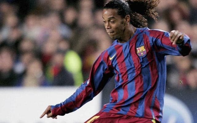 バロンドーラー・ロナウジーニョにはさすがの一言、芸術ループなど現役さながらのプレーで圧巻のハット! 