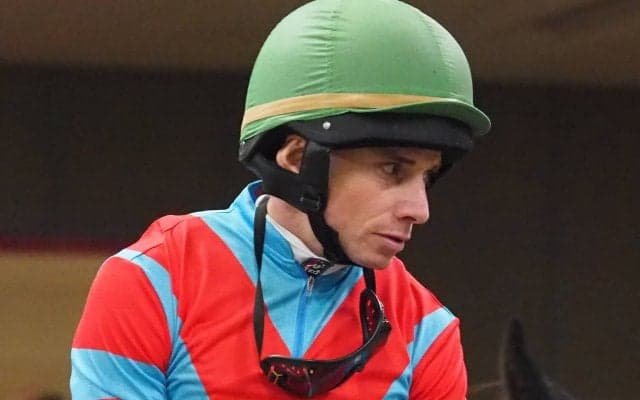 R.ムーア騎手が2021年ロンジンワールドベストジョッキーに