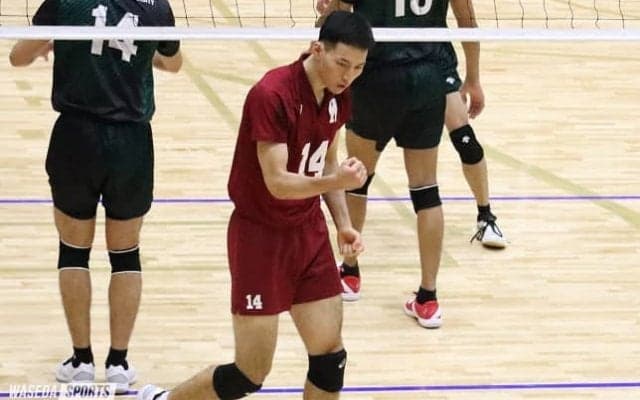 攻めのバレーで専大にストレートで勝利！