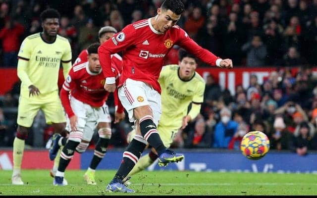 「外す気しない」C・ロナウドの“ど真ん中” PKにファンも衝撃「どんなメンタル」