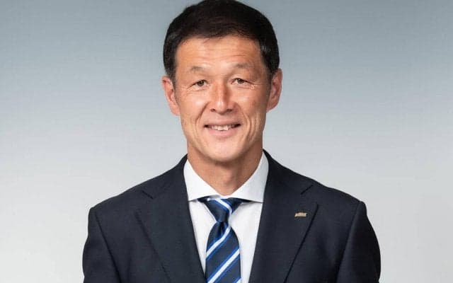 長崎、5月に就任し昇格争いを繰り広げた松田浩監督と契約更新「悲願のJ1昇格を目指します」