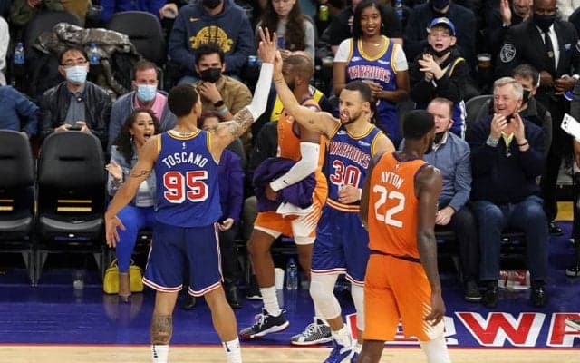 天王山はウォリアーズに軍配！ サンズの連勝は「18」でストップ…LA対決はクリッパーズが制す／NBA