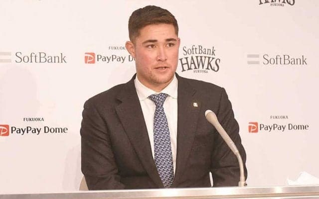 鷹リチャード「GMが優しかった」　上積み勝ち取り500万増の1160万円でサイン