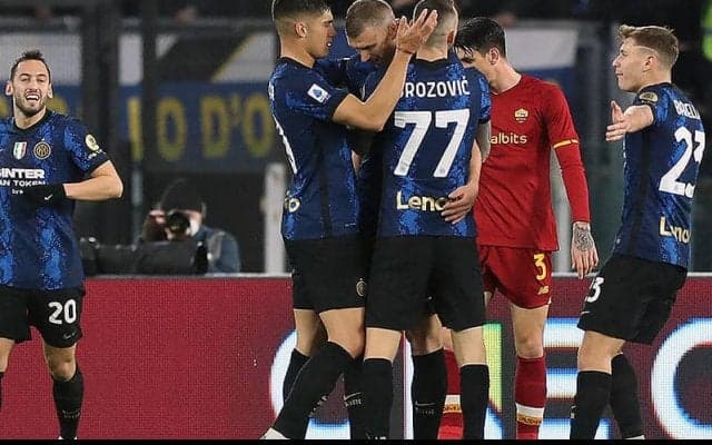 ジェコ恩返し弾など前半3発のインテルが主力多数不在のモウリーニョ率いるローマに圧勝!《セリエA》