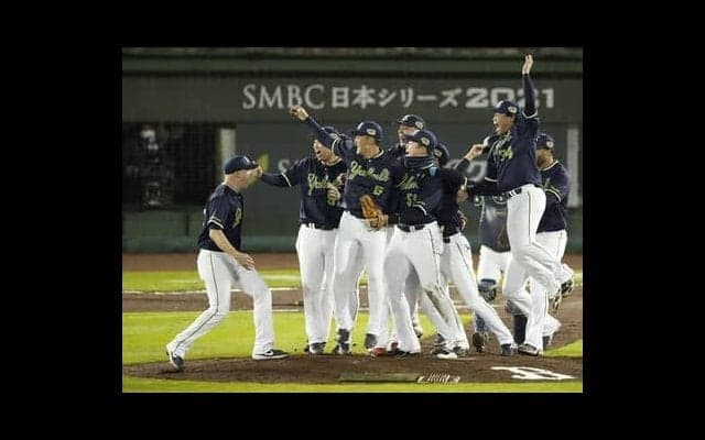 オミクロン株にヤクルトスワローズ。チャンピオンズＣの馬券のサインはどっちだ？