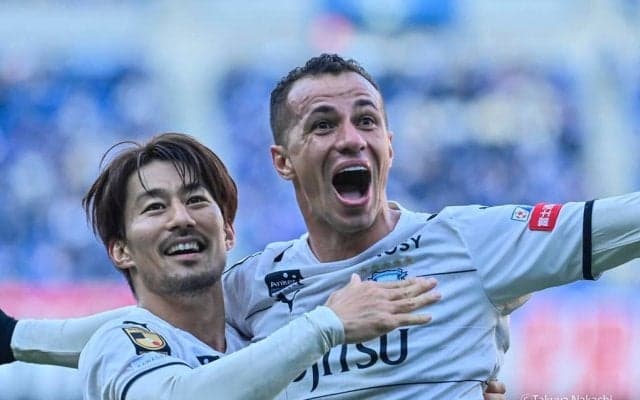 「J1＆代表81試合をピッチ取材」した編集部Nが選んだ「王者でも別格のゲームメーカーがMVP」【サッカー批評が選ぶ「2021年J1ベストイレブン」】編集部N(1)