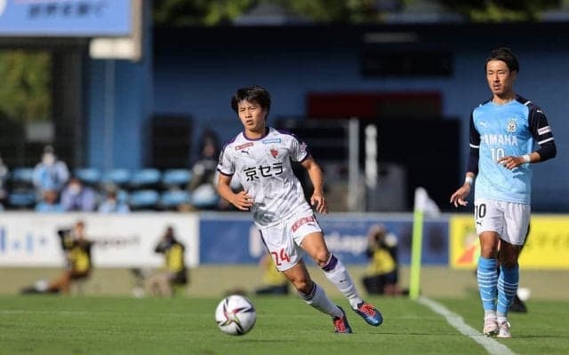 【久保建英、三笘薫に続く「未来の日本代表」】タックル数断トツ！「ボールハンター」京都・川崎颯太と“冨安健洋と同学年”貴重な「186センチ左利き」CB【J2のダイアモンドたち】(1)