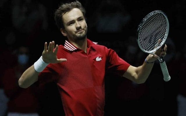 メドベージェフがクリスティアーノ・ロナウドのモノマネ？デビスカップ決勝はロシア対クロアチアに