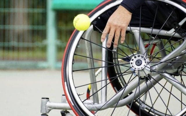 日本車いすテニス協会が、車いすテニスの普及を進めるべく寄付を呼び掛け