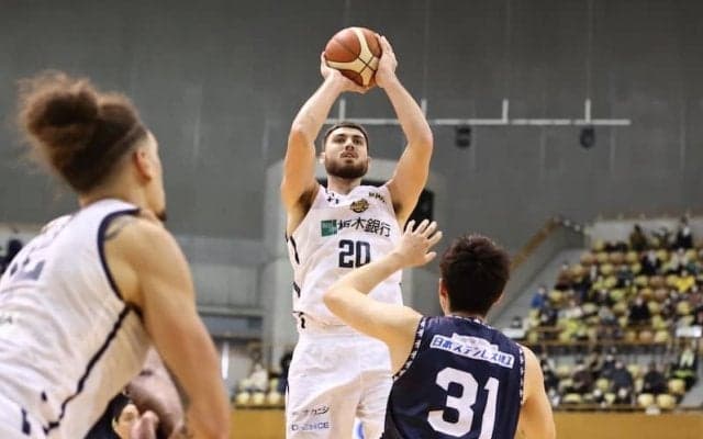 第3Qに躍動した宇都宮が22点差で快勝…信州の得点を抑え込み敵地で連勝を飾る