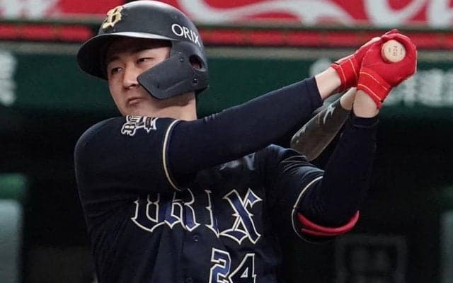 「19歳に見えない貫録」　オリックス紅林の“オーラ漂う”スーツ姿をファン絶賛