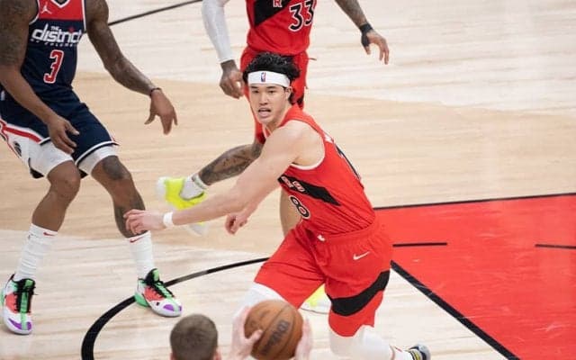 序盤にリードをつかんだラプターズがウィザーズを撃破…渡邊はチームトップの＋16