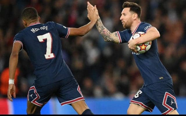 ムバッペ&メッシ2発のPSGが快勝締め《CL》