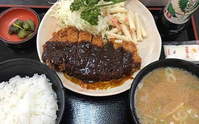 まもなく移転の名古屋競馬場で「ダントツで多く食べた」とんかつを紹介