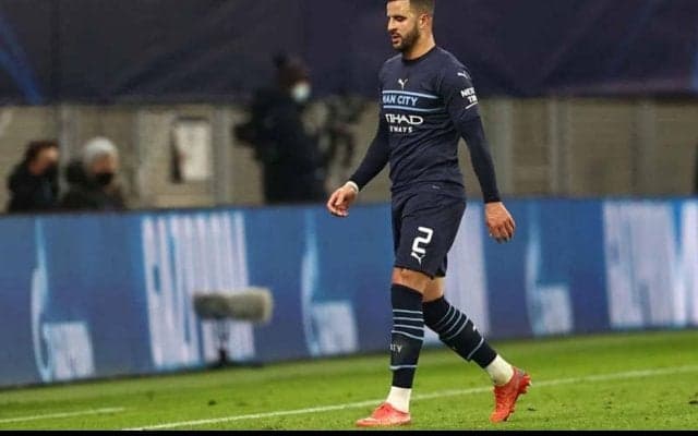 ペップが怒り…相手の足を蹴って退場のDFに「彼がこれから学ぶことを願っている」