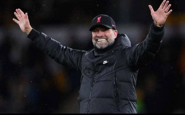 リバプールDFが“クライフターン”でイブラヒモビッチとケシエを翻弄！予想外のテクニックにクロップ監督も「本当に馬鹿げている」