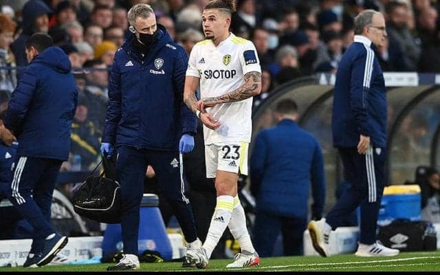 フィリップスが2カ月の離脱か？　年末に向け強豪4連戦を控えるリーズに痛手…