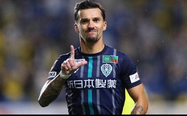 来季もJ1の福岡、ジョルディ・クルークスと契約更新！　加入初年度の今季は川崎F撃破弾など7ゴールを記録