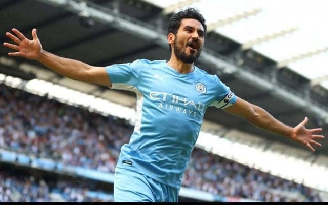 ギュンドアンが170cmの高身長モデルと婚約！無数のバラとハートに囲まれた部屋でプロポーズ