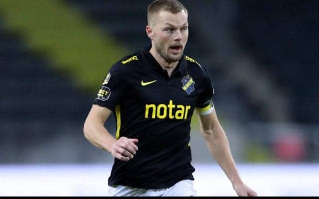 元サンダーランドの36歳セバスティアン・ラーションが来年も現役続行！ スウェーデン代表は今夏に引退