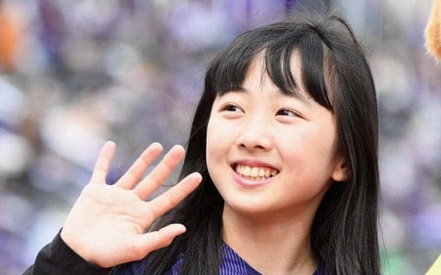 本田望結、引退した兄・太一との“腕組み2ショット”に反響「太一君かわいすぎん？」【名珍場面2021】