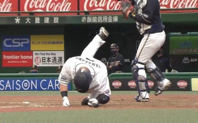 打席でヨガは「山川のイメージ」？　マン振り後の“衝撃ポーズ”が「ほんと印象的」