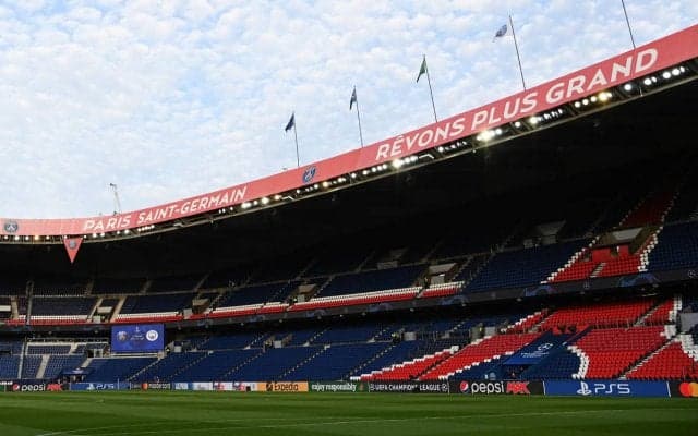 背番号は10、PSGの本拠地に大物ゲスト“スパイダーマン”が現れる