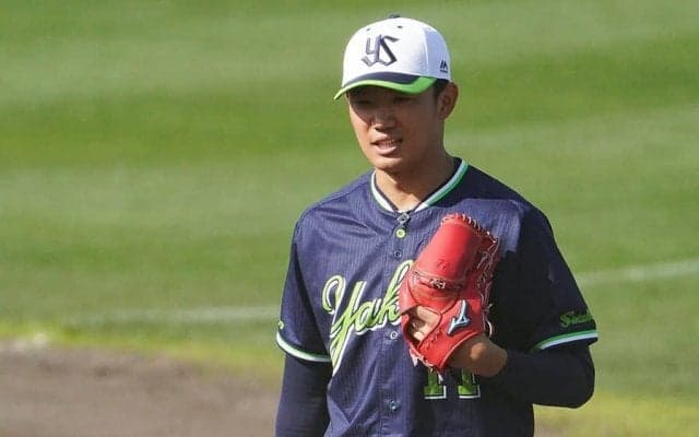 力強く腕を振って投げるには？　ヤクルト奥川が「紙1枚」でできる練習法を紹介