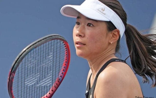 日比野菜緒がウェディングドレス姿を披露。広告撮影で試着、「どのデザインも繊細で素敵で綺麗」