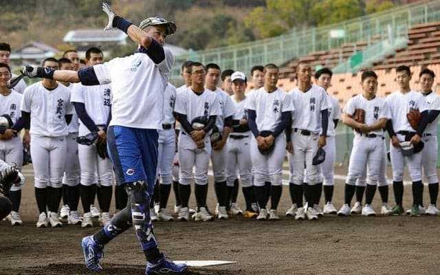 甲子園敗退後の「うちにも来てほしい」　高松商監督がイチロー氏に指導を願った真意