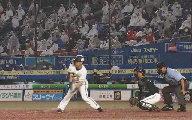 「まさに天才」　空振り取るのは至難の技…オリ吉田正、ワンバウンド対応の“曲芸打ち”
