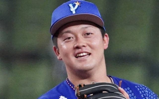 衝撃一発芸が「めちゃくちゃおもろいやんけ」　DeNA牧は「打てて守れて笑いも取れる」