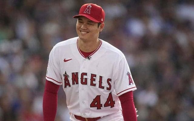 大谷翔平がポケットに“忘れ物”　マウンド上の珍事に米注目「禁止物質に含まれる？」【二刀流の衝撃2021】
