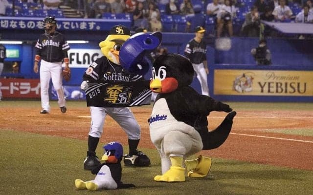 つば九郎、FA宣言で大争奪戦に発展　独立リーグや政界、ソフトバンク関連施設も名乗り