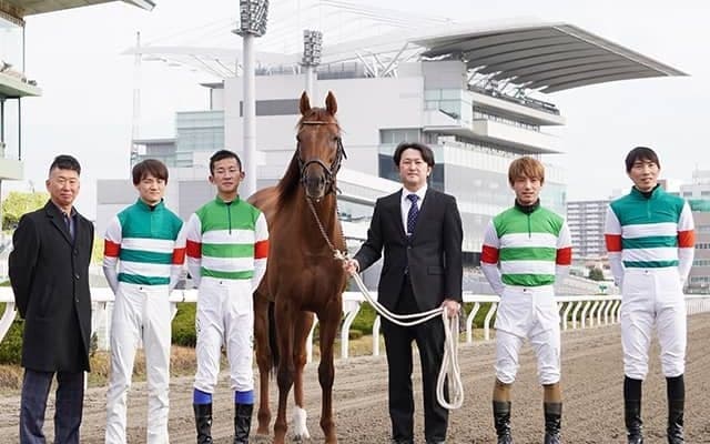 【地方競馬】大井競馬場の誘導馬デビューを目指すトロヴァオ　荒山勝徳調教師「後輩たちを引き連れている姿を見るのが楽しみ」