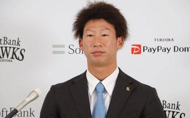 鷹・真砂勇介、500万円増の1400万円でサイン　自己最多79試合出場も「悔しい年」