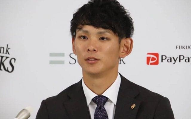 鷹・泉圭輔、100万減の2700万円でサイン　前半戦で31試合登板も「仕方ない」