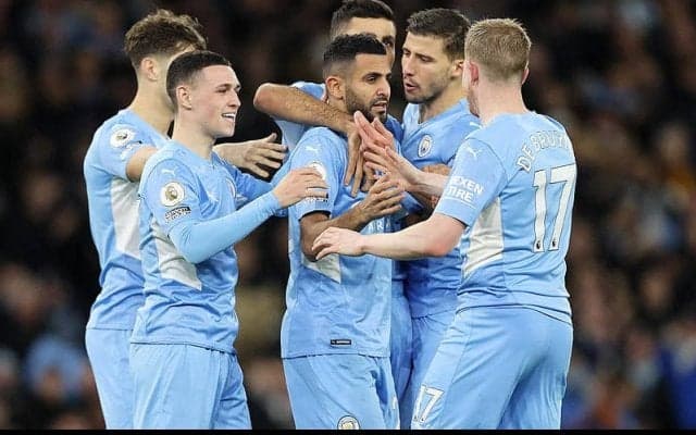 圧巻のゴールショーでリーズを粉砕したシティが7連勝で首位を堅守！《プレミアリーグ》