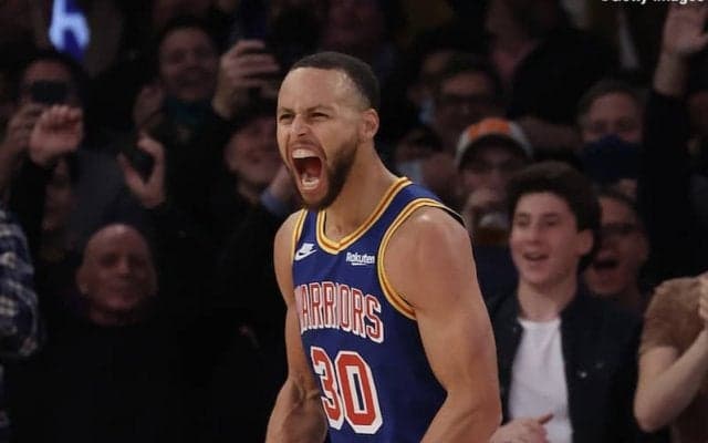 記録を更新したカリーの活躍でウォリアーズが勝利…ラプターズは惜敗／NBA