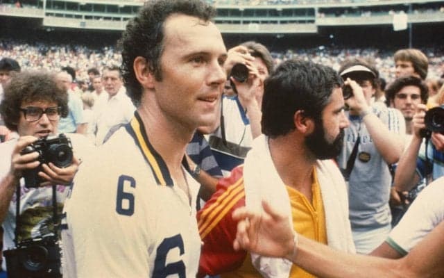 世界最高の選手とは…DFでただ1人バロンドールを2度受賞した“皇帝”フランツ・ベッケンバウアー