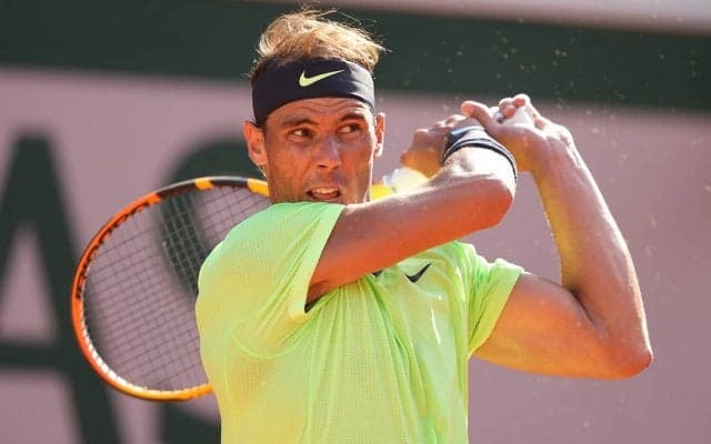 ナダルが16日開幕のエキジビションマッチ会場で練習。復帰に向けて軽快な動き見せる