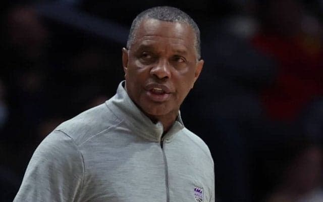 キングスのアルビン・ジェントリーHCが新型コロナ陽性…最低10日間は離脱か