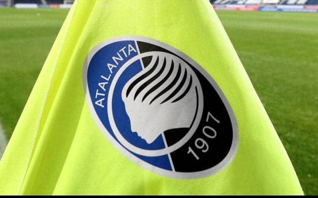 可愛らしいツリーもデザイン！アタランタがローマ戦に向けクリスマス向けユニフォームを発表