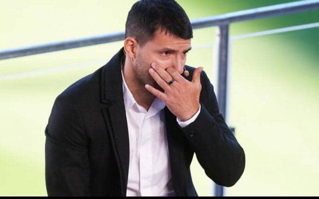 「あなたの手を強く握りしめたい」現役引退のアグエロを彼女もサポート「美しい人生は続く」