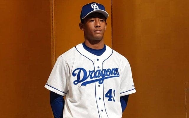 中日ドラ1ブライトはジャッキー・ロビンソンの「42」　新人6選手の背番号発表